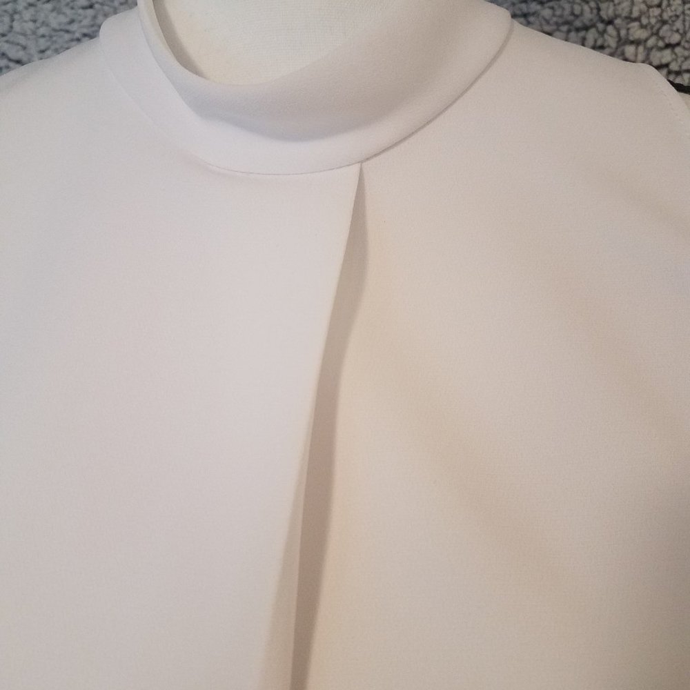 Theory White High-Neck Sleeveless Top - Picture 3 of 7